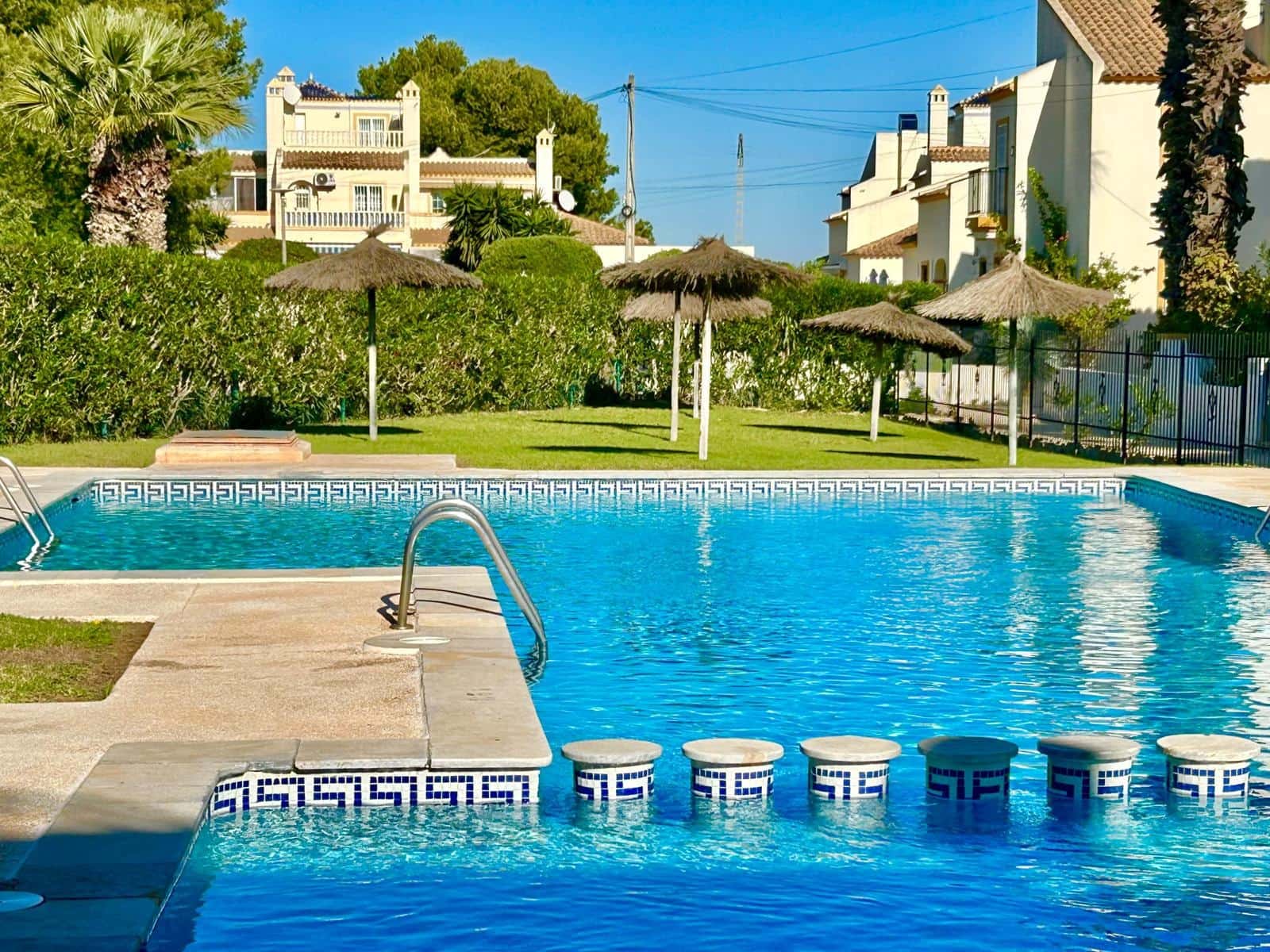 2 bedroom Apartment for sale in Villamartin with pool - € 185,000 (Ref: 9446963)