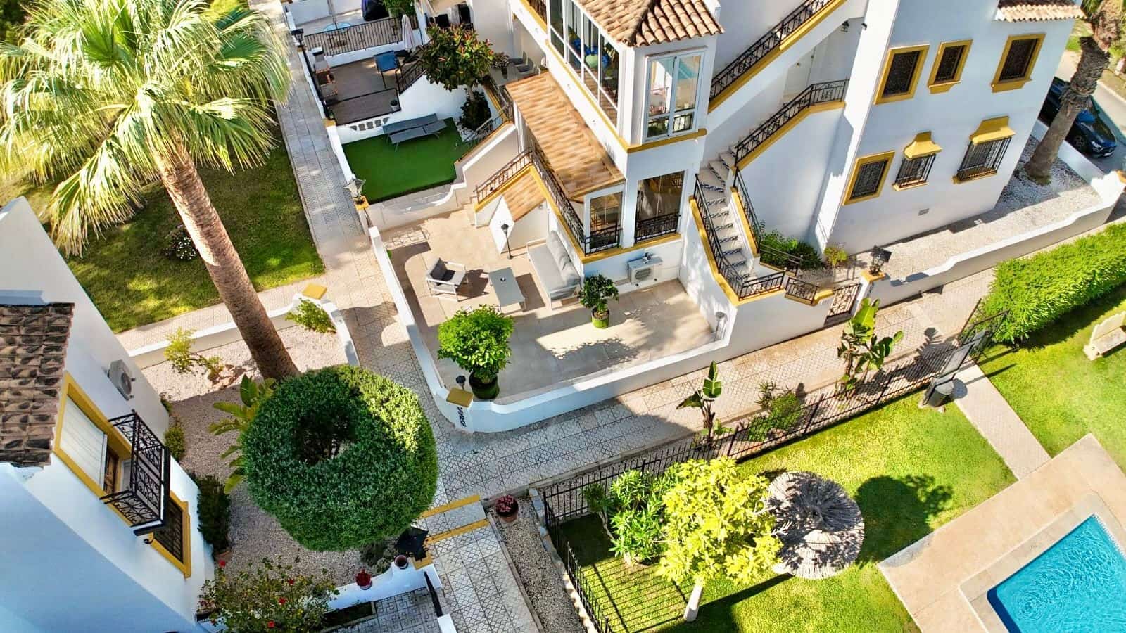 2 bedroom Apartment for sale in Villamartin with pool - € 212,000 (Ref: 9493959)