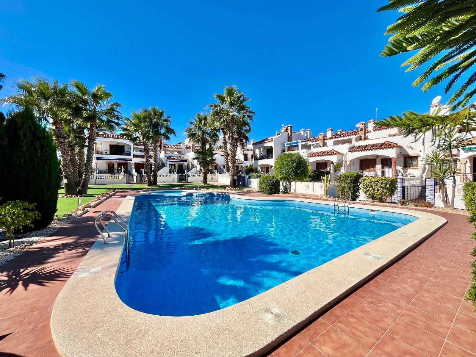 2 sypialnia Bungalow na sprzedaż w Villamartin z basenem - 199 995 € (Ref: 9529212)