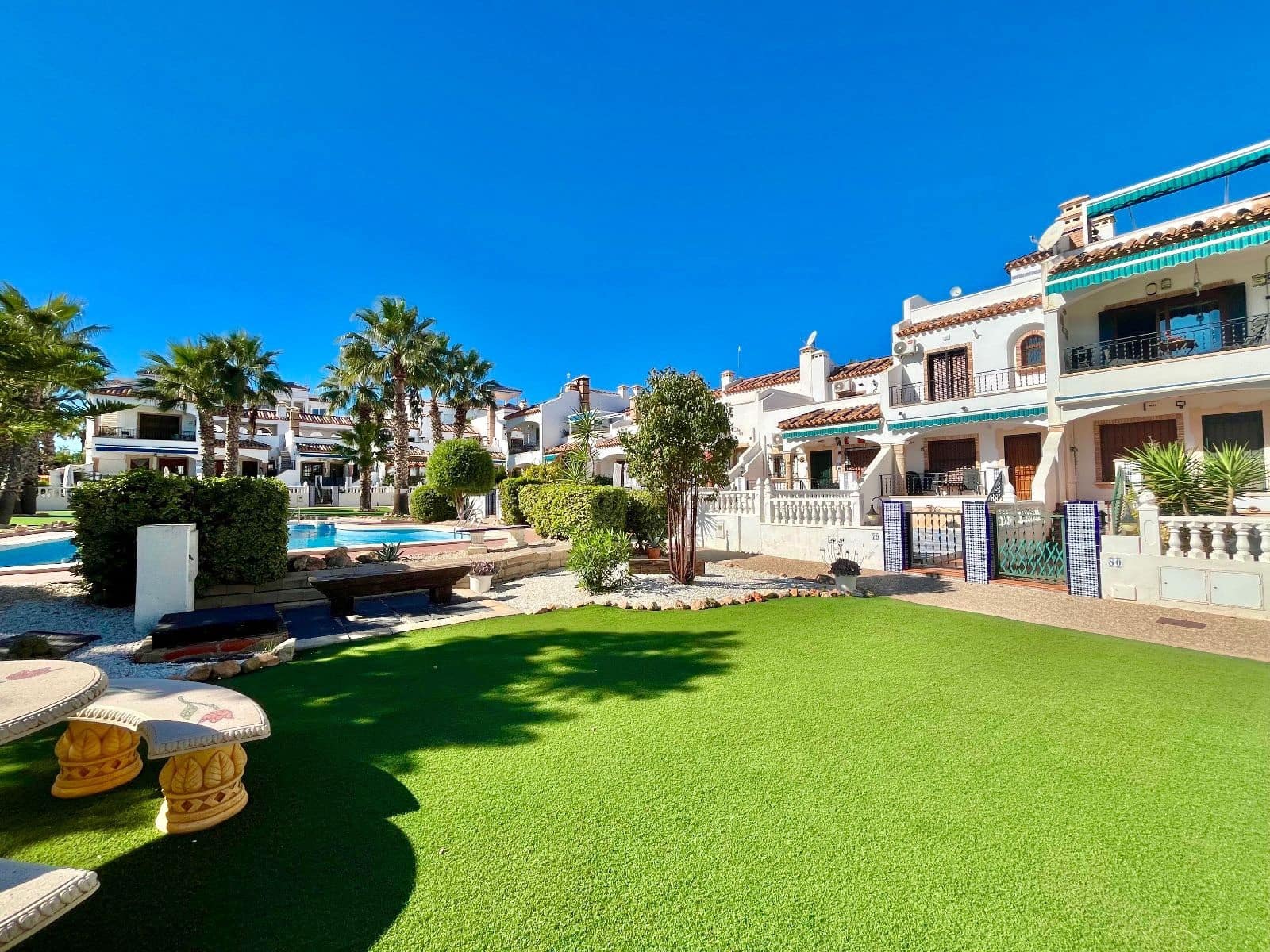 2 sypialnia Bungalow na sprzedaż w Villamartin z basenem - 199 995 € (Ref: 9529212)