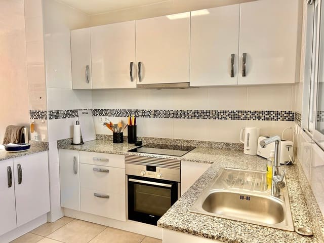 3 makuuhuone Omakotitalo myytävänä paikassa Villamartin, Orihuela mukana uima-altaan - 278 000 € (Ref: 9599877)