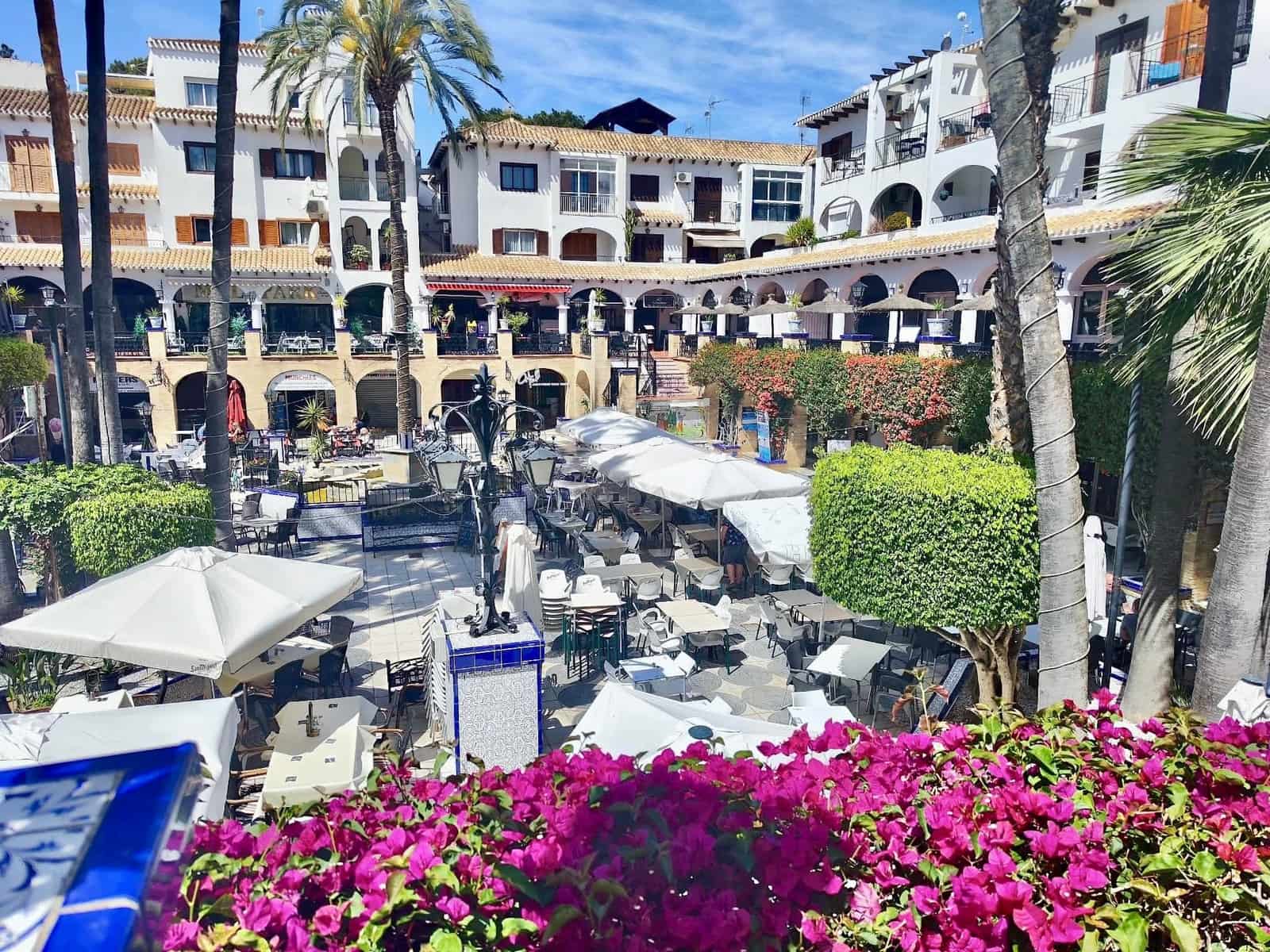 3 makuuhuone Omakotitalo myytävänä paikassa Villamartin mukana uima-altaan - 278 000 € (Ref: 9599877)