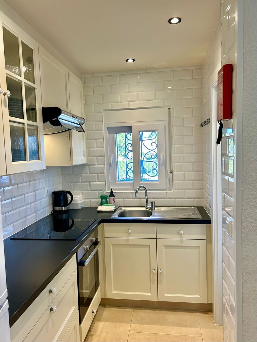 2 bedroom Apartment for sale in Villamartin with pool - € 212,000 (Ref: 9645762)