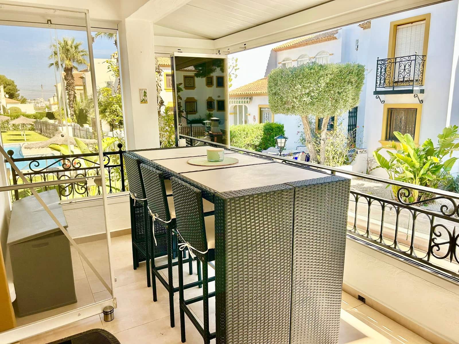 2 bedroom Apartment for sale in Villamartin with pool - € 212,000 (Ref: 9645762)