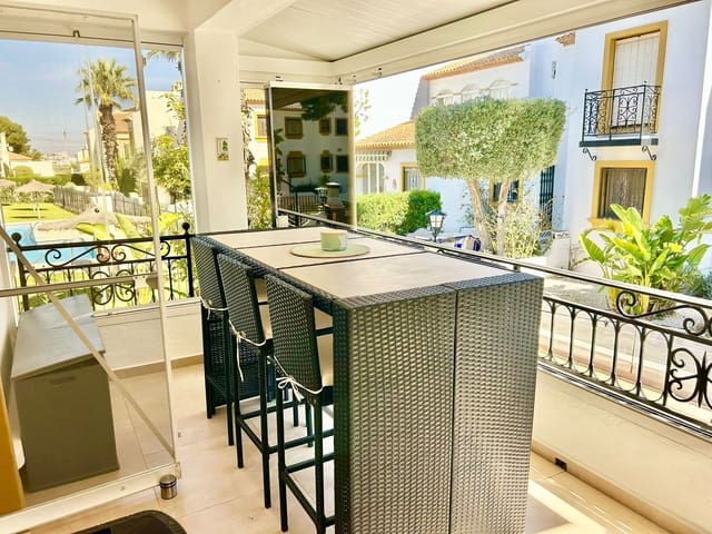 2 bedroom Apartment for sale in Villamartin, Orihuela with pool - € 212,000 (Ref: 9645762)