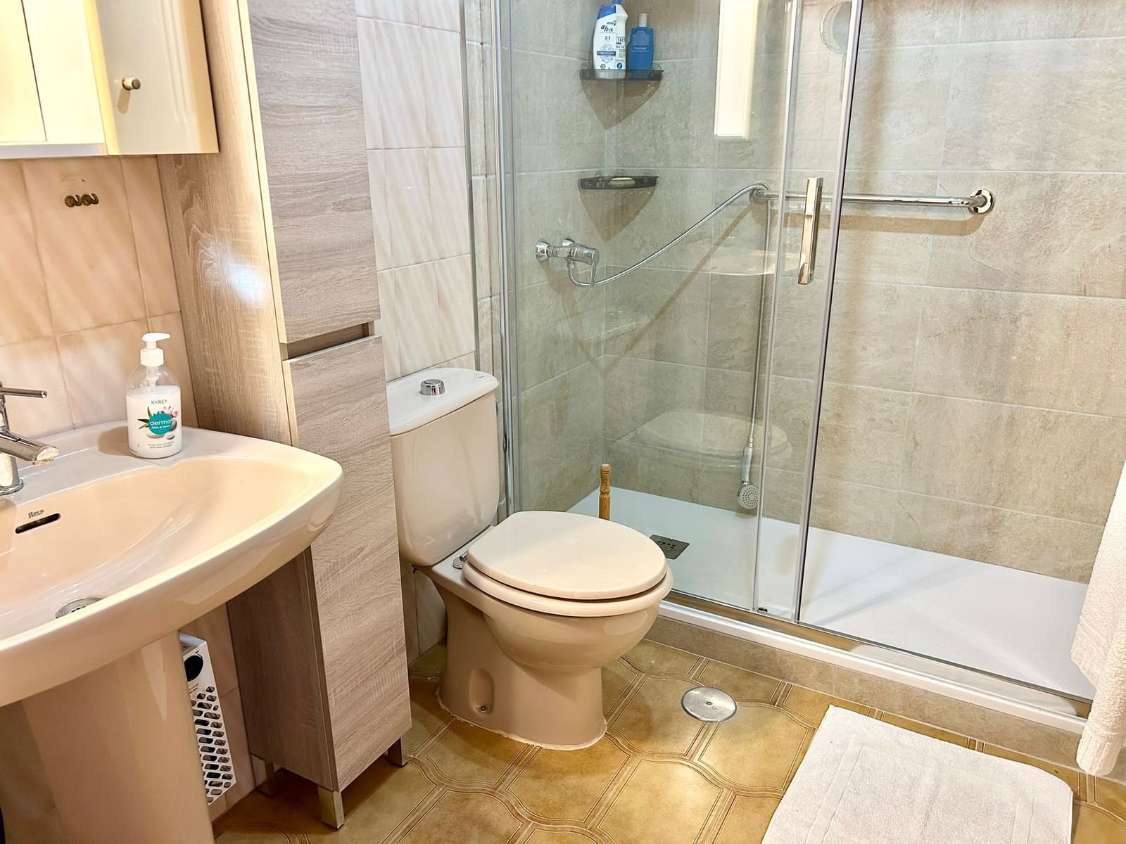 2 quarto Apartamento para venda em Cabo Roig com piscina - 218 000 € (Ref: 9667140)