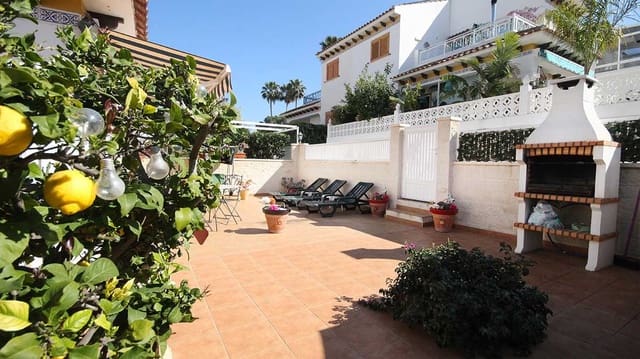 2 Zimmer Reihenhaus zu verkaufen in Mil Palmeras, Pilar de la Horadada mit Pool - 235.000 € (Ref: 9675059)