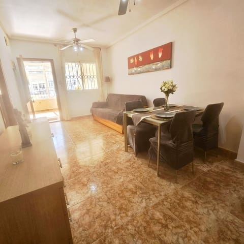 2 slaapkamer Appartement te koop in Punta Prima, Orihuela met zwembad - € 158.000 (Ref: 9691599)