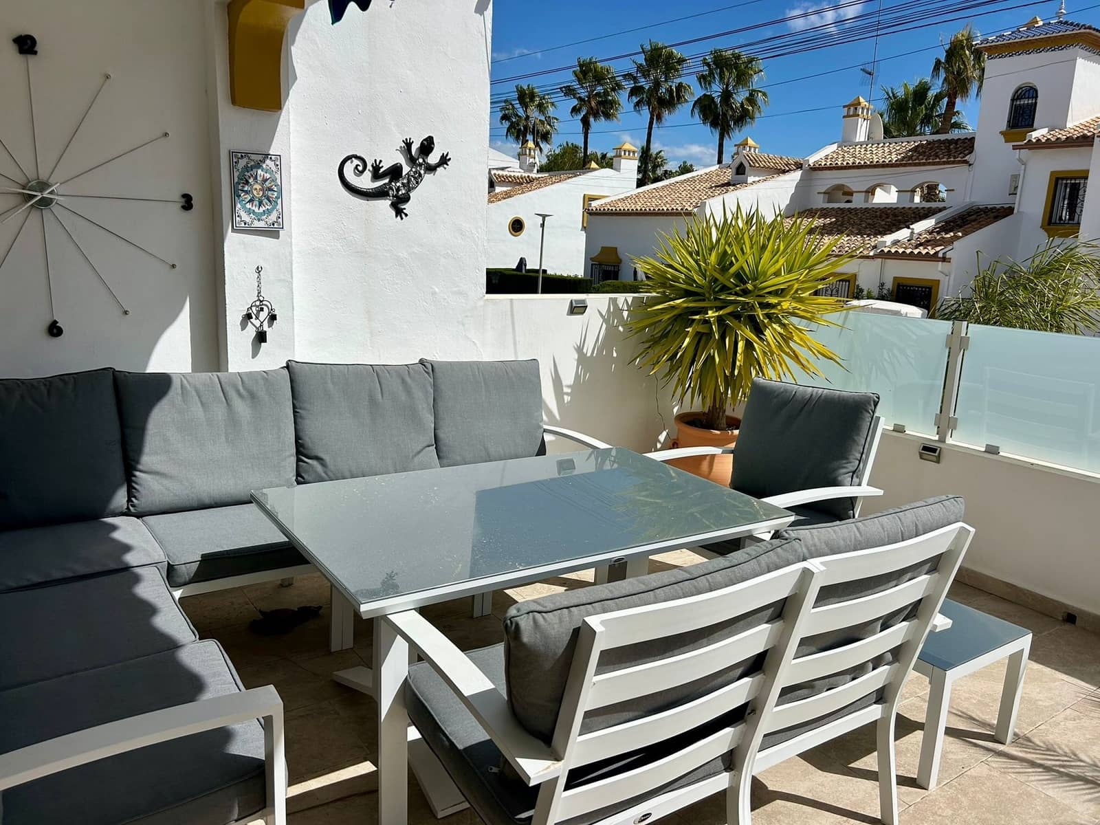 3 quarto Moradia em Banda para venda em Villamartin com piscina - 299 000 € (Ref: 9729552)