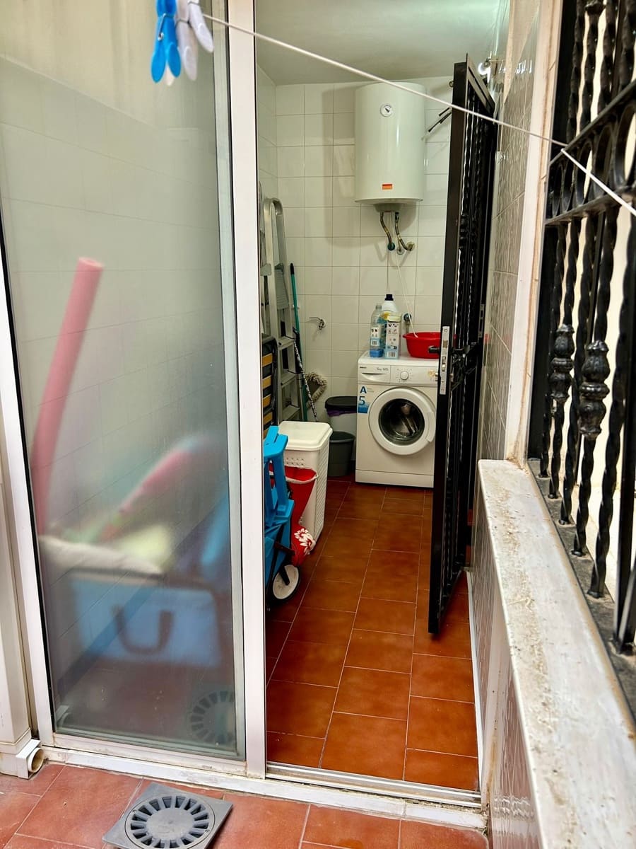 2 chambre Appartement à vendre à Torrevieja avec piscine garage - 142 000 € (Ref: 9783349)