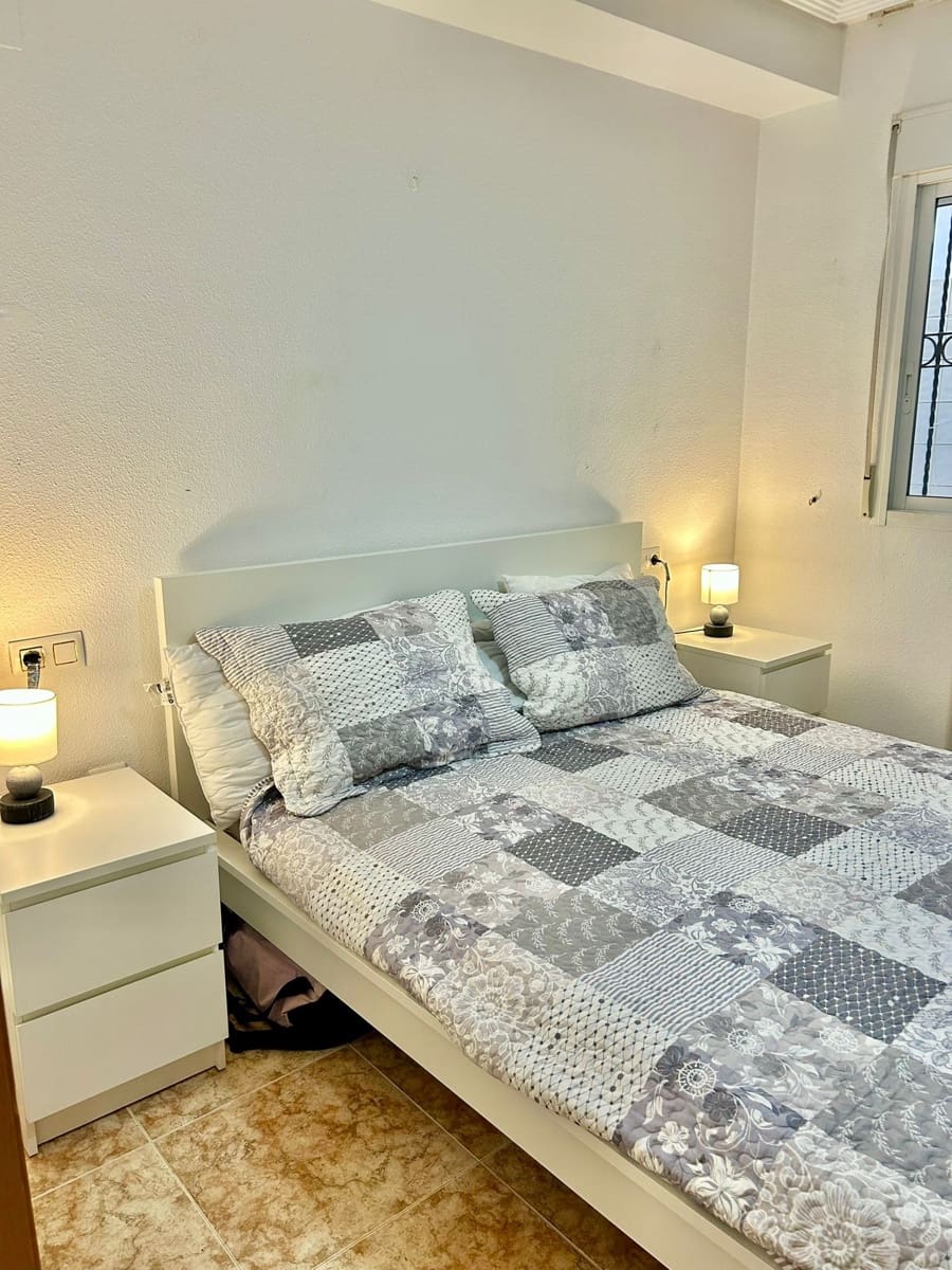 2 chambre Appartement à vendre à Torrevieja avec piscine garage - 142 000 € (Ref: 9783349)