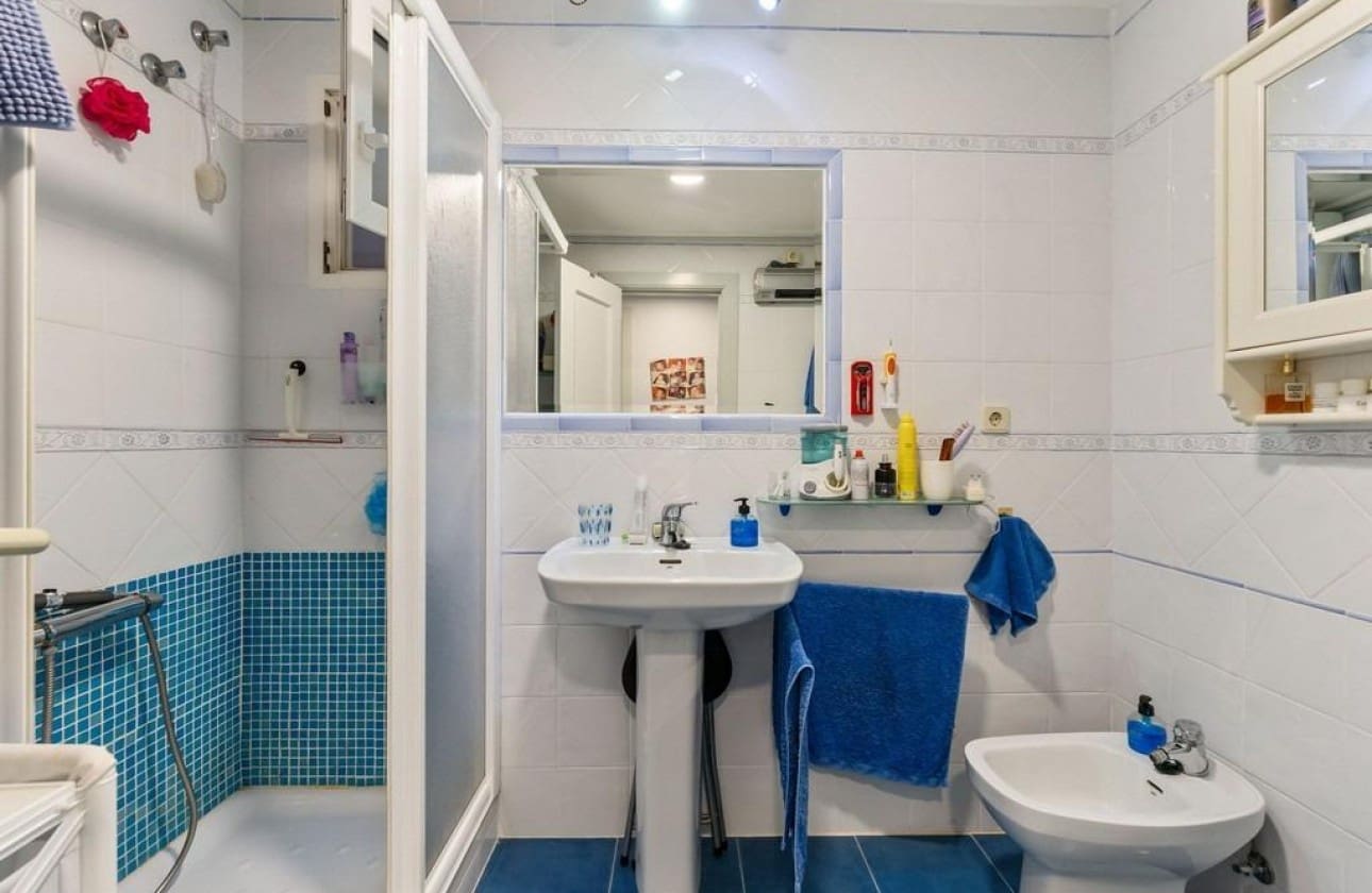 3 soverom Leilighet til salgs i Campoamor med svømmebasseng garasje - € 215 000 (Ref: 9809152)