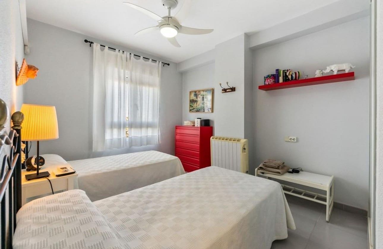 3 quarto Apartamento para venda em Campoamor com piscina garagem - 215 000 € (Ref: 9809344)