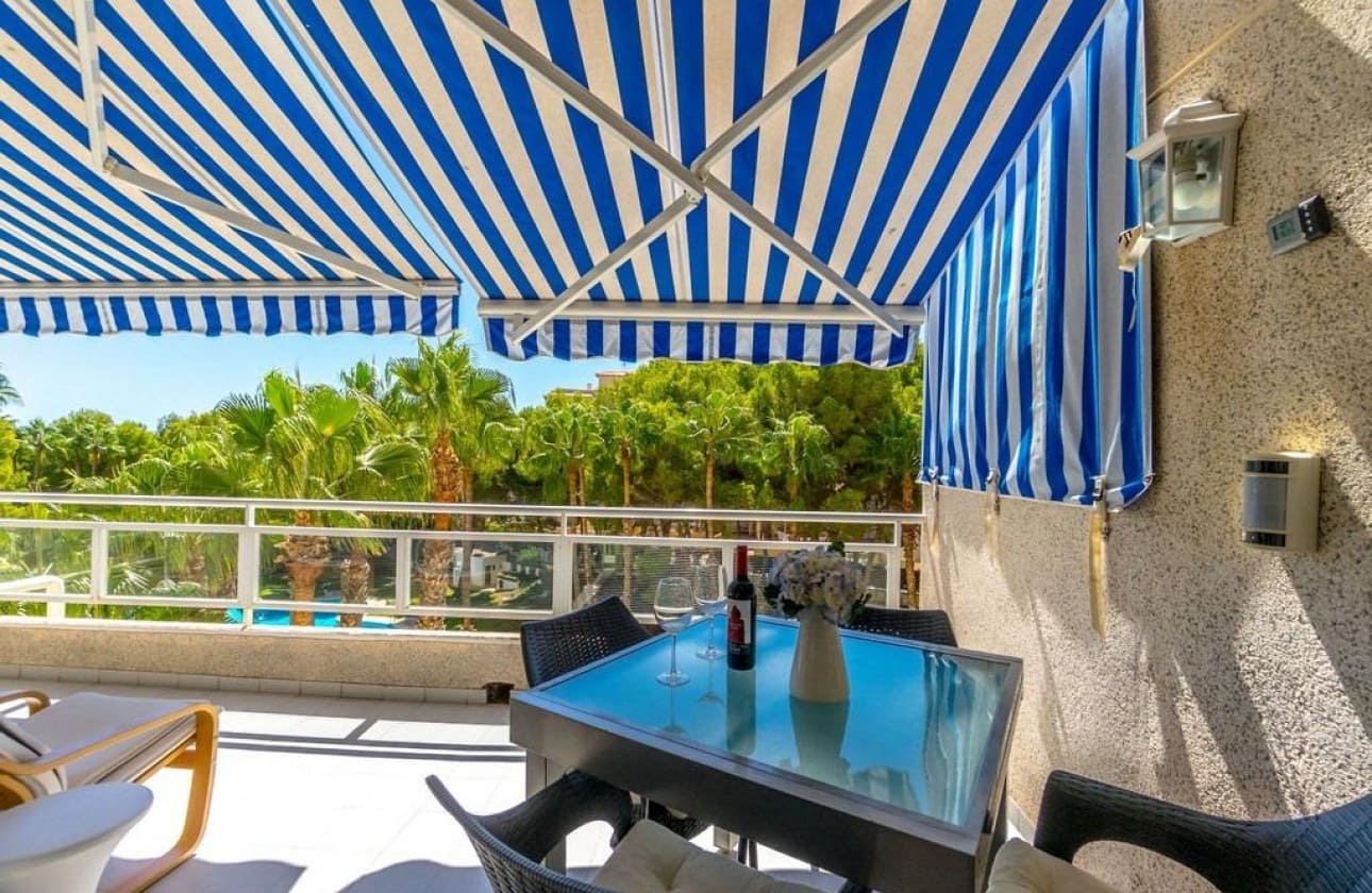 3 quarto Apartamento para venda em Campoamor com piscina garagem - 215 000 € (Ref: 9809344)