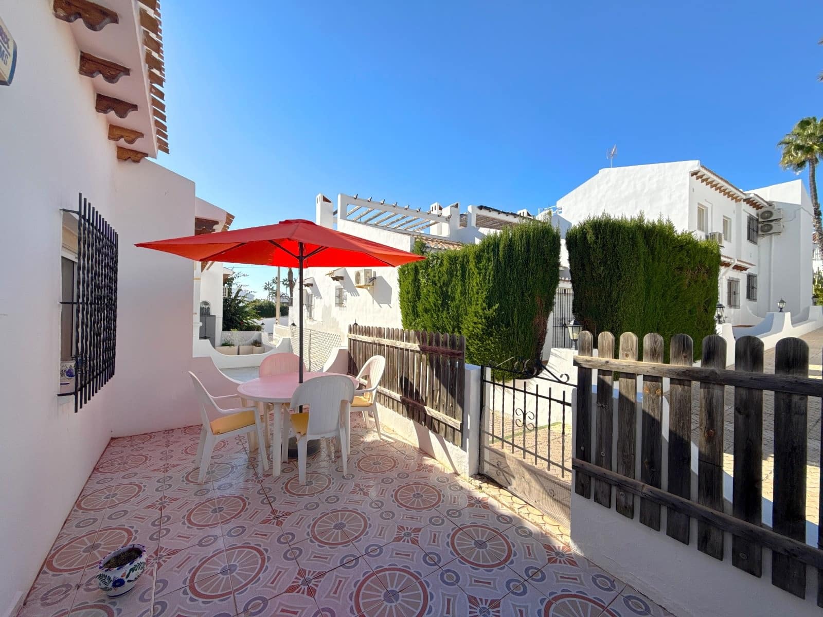 3 soverom Rekkehus til salgs i Villamartin med svømmebasseng - € 229 950 (Ref: 9837702)