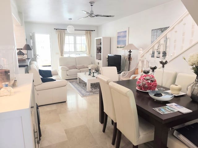 3 makuuhuone Rivitalo myytävänä paikassa Villamartin, Orihuela mukana uima-altaan 
autotalli - 279 000 € (Ref: 9850787)