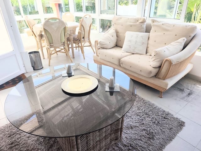 3 makuuhuone Rivitalo myytävänä paikassa Villamartin, Orihuela mukana uima-altaan 
autotalli - 279 000 € (Ref: 9850787)