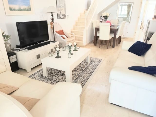 3 soveværelse Rækkehus til salg i Villamartin, Orihuela med swimmingpool garage - € 279.000 (Ref: 9858330)
