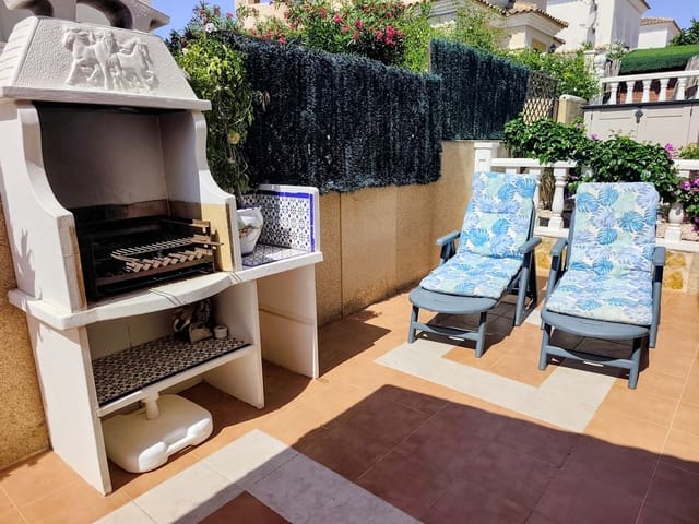 3 soveværelse Villa til salg i Pilar de la Horadada med swimmingpool garage - € 295.000 (Ref: 9892888)
