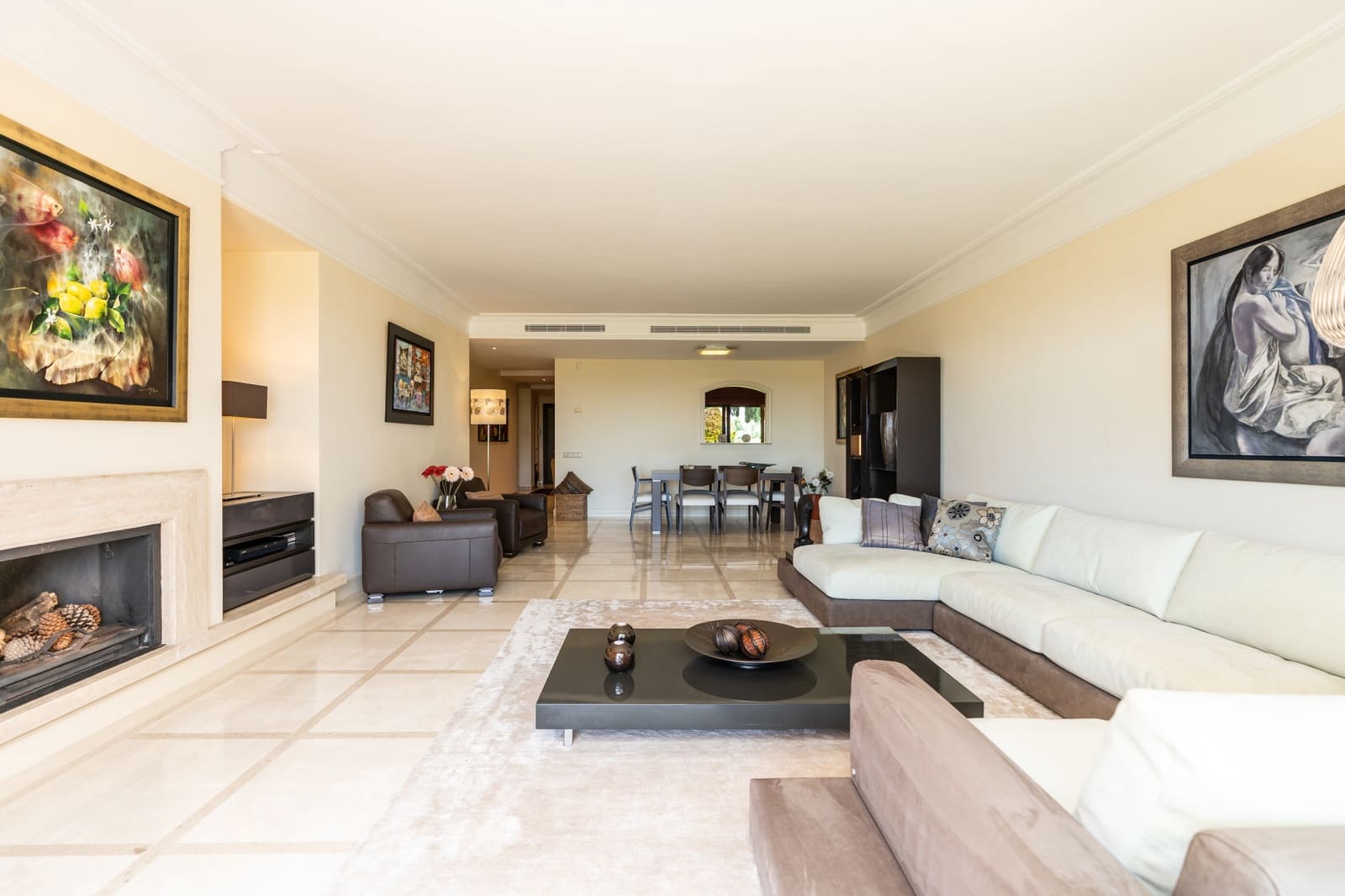 3 sypialnia Apartament na sprzedaż w Estepona z basenem - 3 500 000 € (Ref: 10003779)