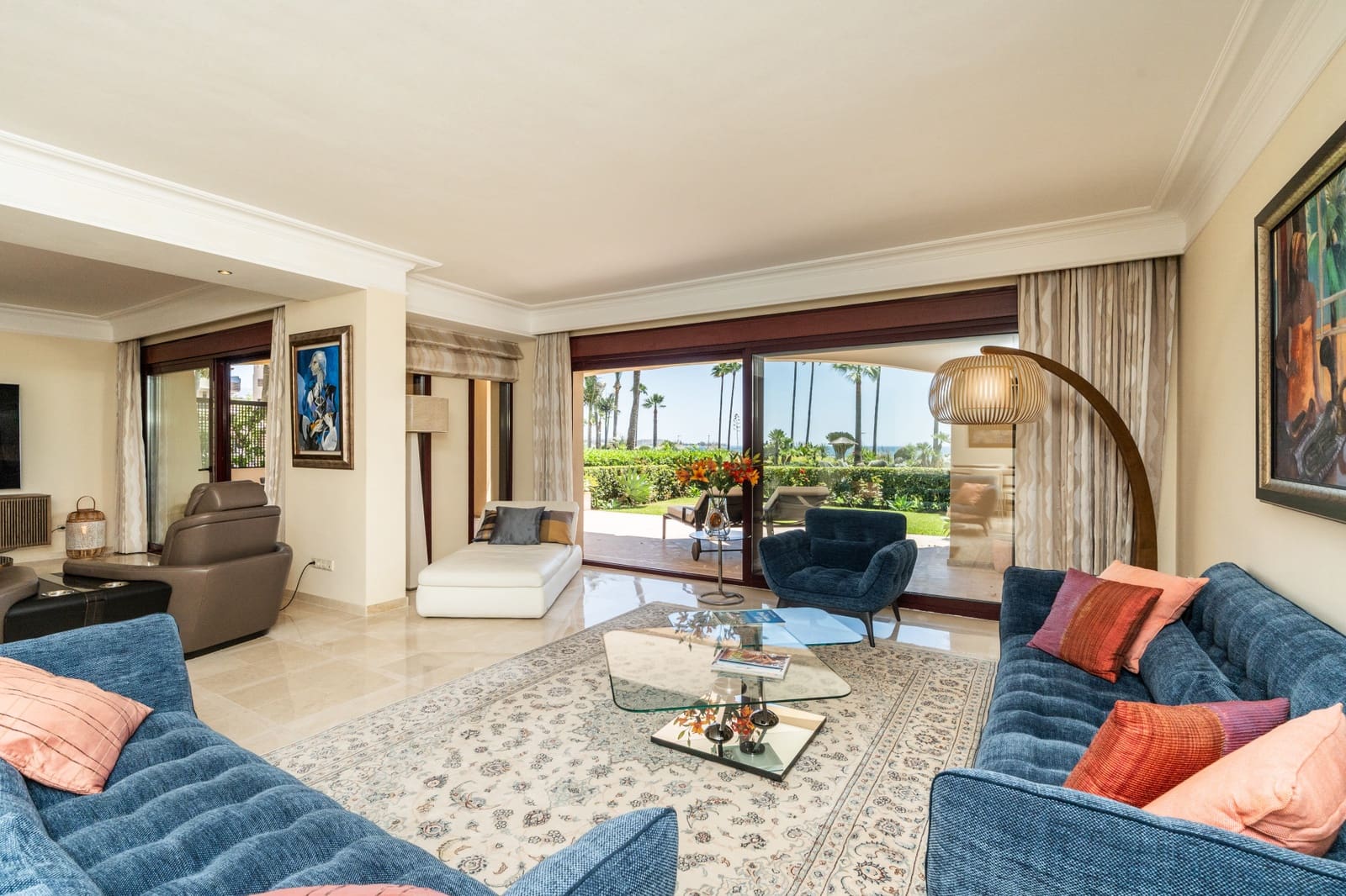 3 sypialnia Apartament na sprzedaż w Estepona z basenem - 3 500 000 € (Ref: 10003779)
