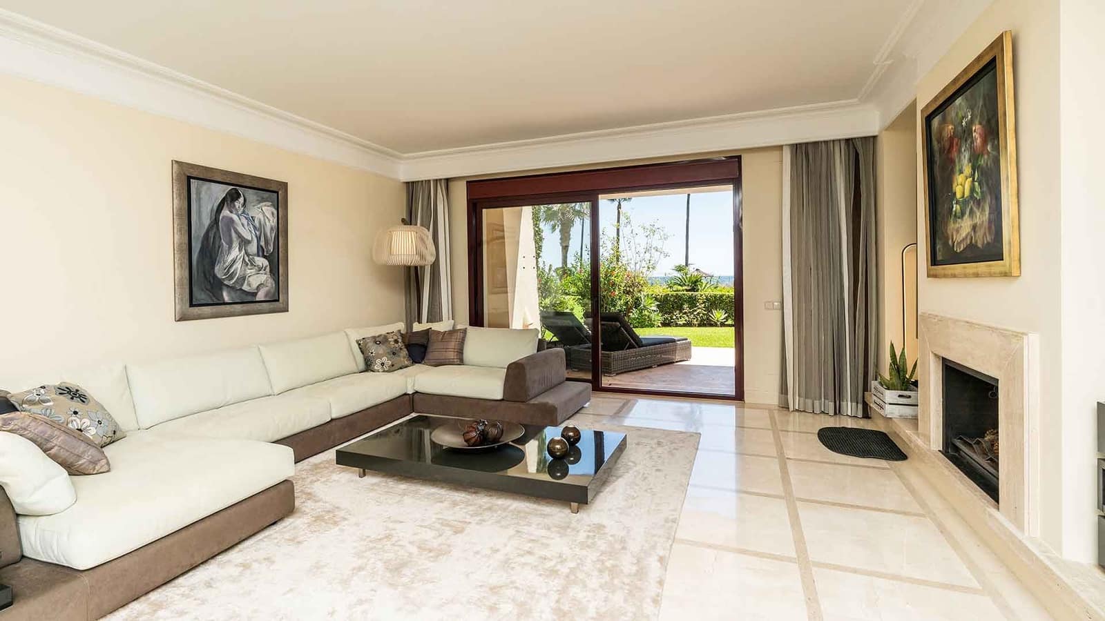 3 slaapkamer Appartement te koop in Estepona met zwembad - € 3.500.000 (Ref: 10003779)