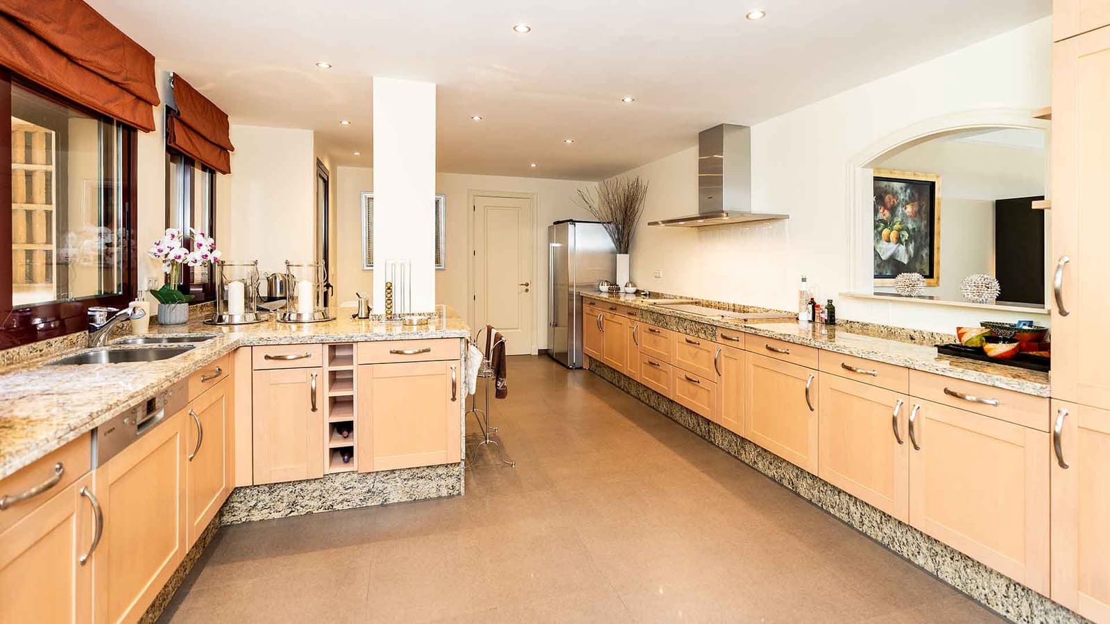 3 slaapkamer Appartement te koop in Estepona met zwembad - € 3.500.000 (Ref: 10003779)