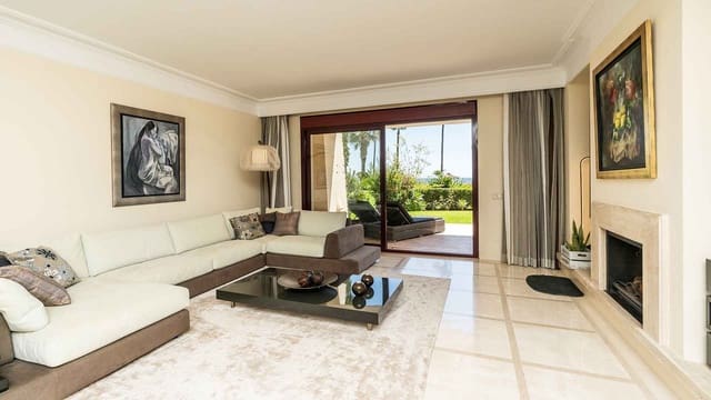 3 Zimmer Apartment zu verkaufen in Centro, Estepona mit Pool - 3.500.000 € (Ref: 10003779)