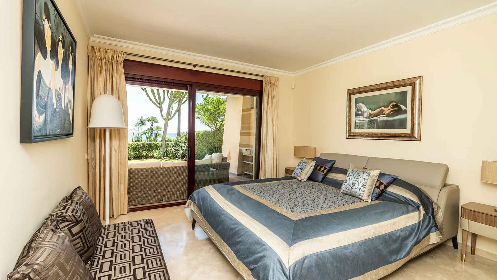 3 slaapkamer Appartement te koop in Estepona met zwembad - € 3.500.000 (Ref: 10003779)
