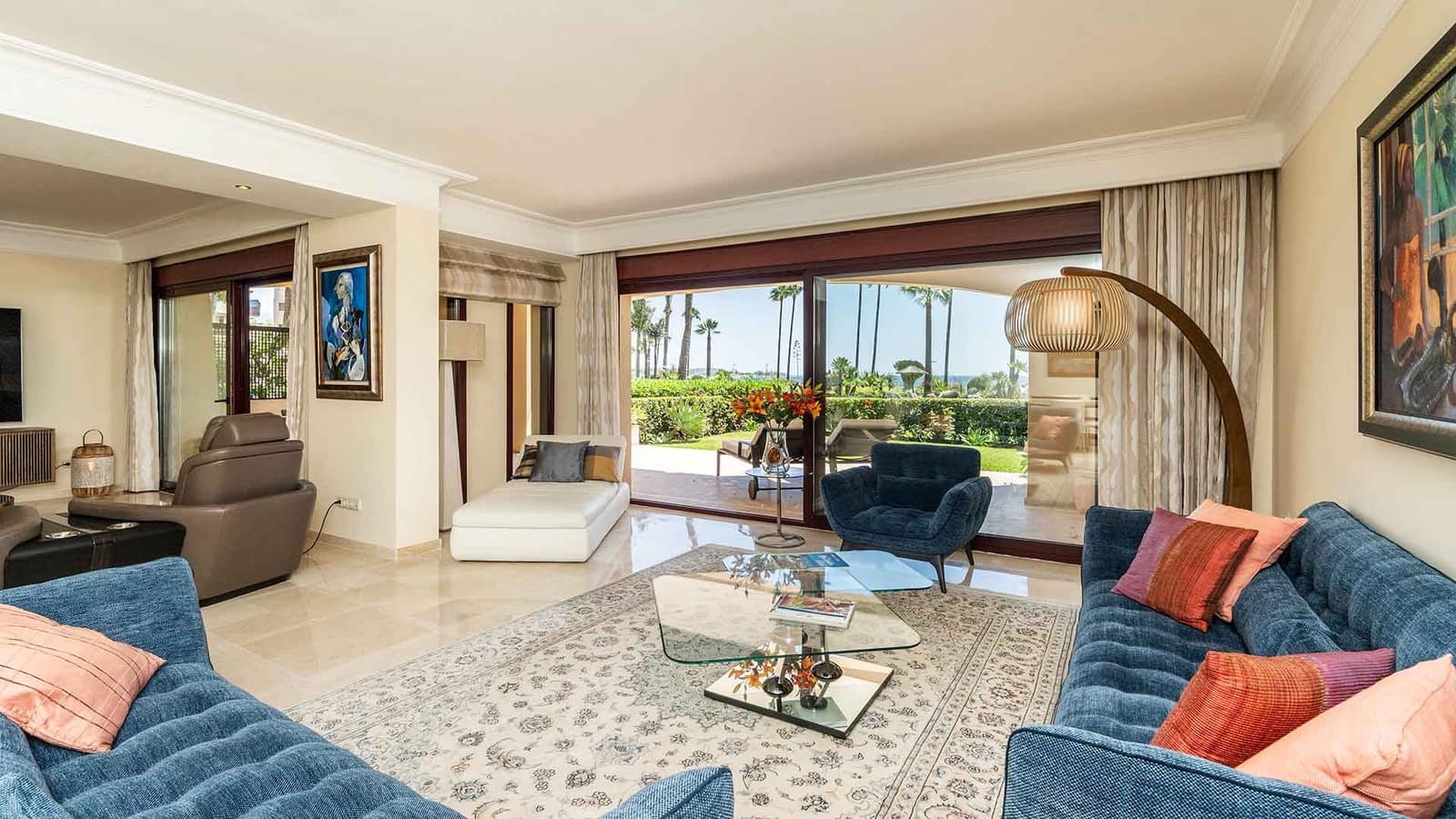 3 slaapkamer Appartement te koop in Estepona met zwembad - € 3.500.000 (Ref: 10003779)