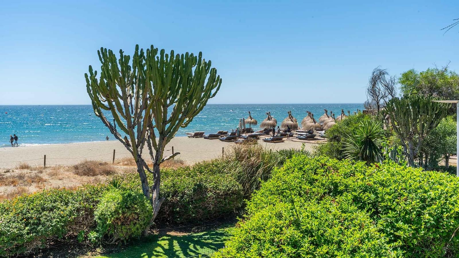 3 slaapkamer Appartement te koop in Estepona met zwembad - € 3.500.000 (Ref: 10003779)