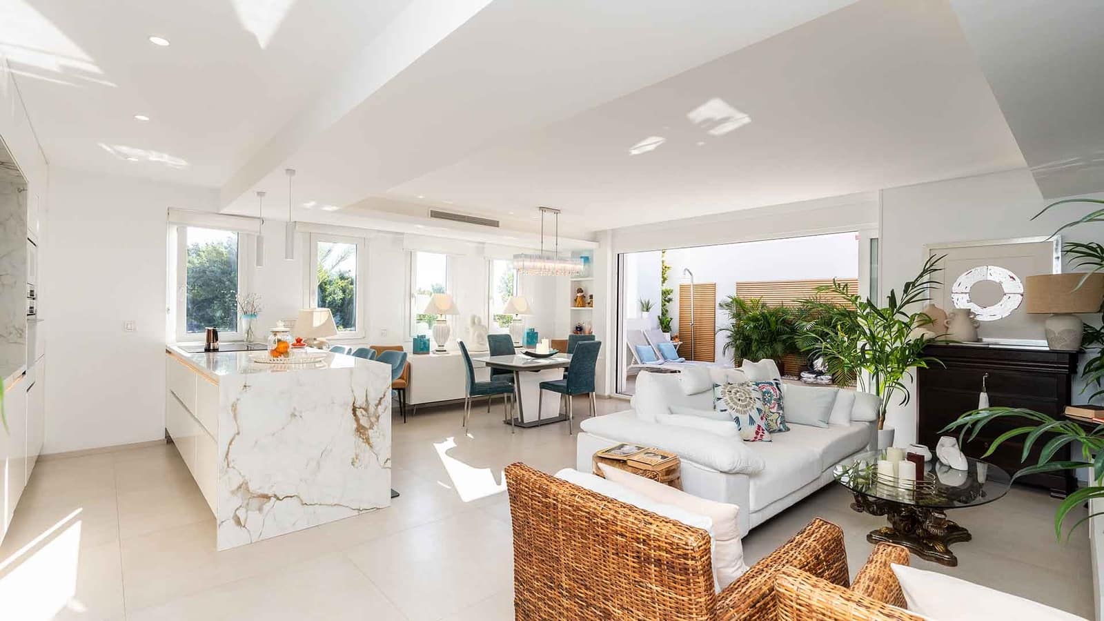 2 chambre Penthouse à vendre à Golden Mile avec piscine - 2 100 000 € (Ref: 10003780)