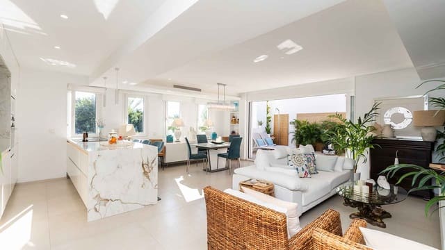 2 Zimmer Penthouse zu verkaufen in Lomas De Marbella, Marbella mit Pool - 2.100.000 € (Ref: 10003780)