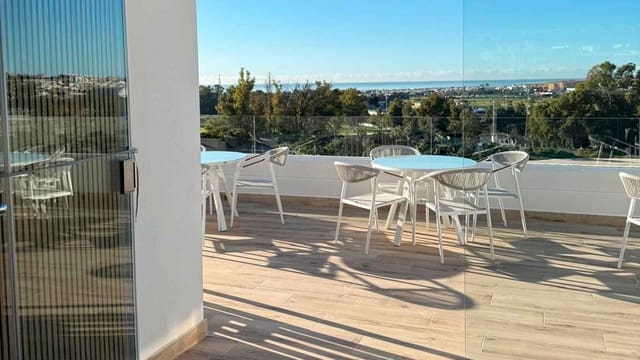 3 bedroom Apartment for sale in Nueva Andalucía Centro, Marbella with pool - € 515,000 (Ref: 10022222)
