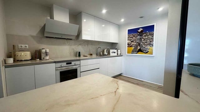 3 bedroom Apartment for sale in Nueva Andalucía Centro, Marbella with pool - € 515,000 (Ref: 10022222)