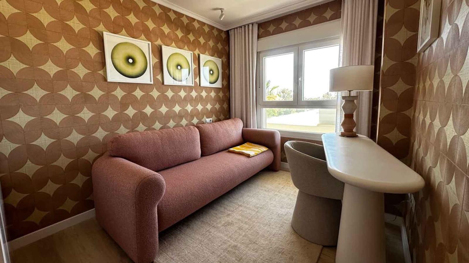3 bedroom Apartment for sale in Nueva Andalucia with pool - € 515,000 (Ref: 10022222)