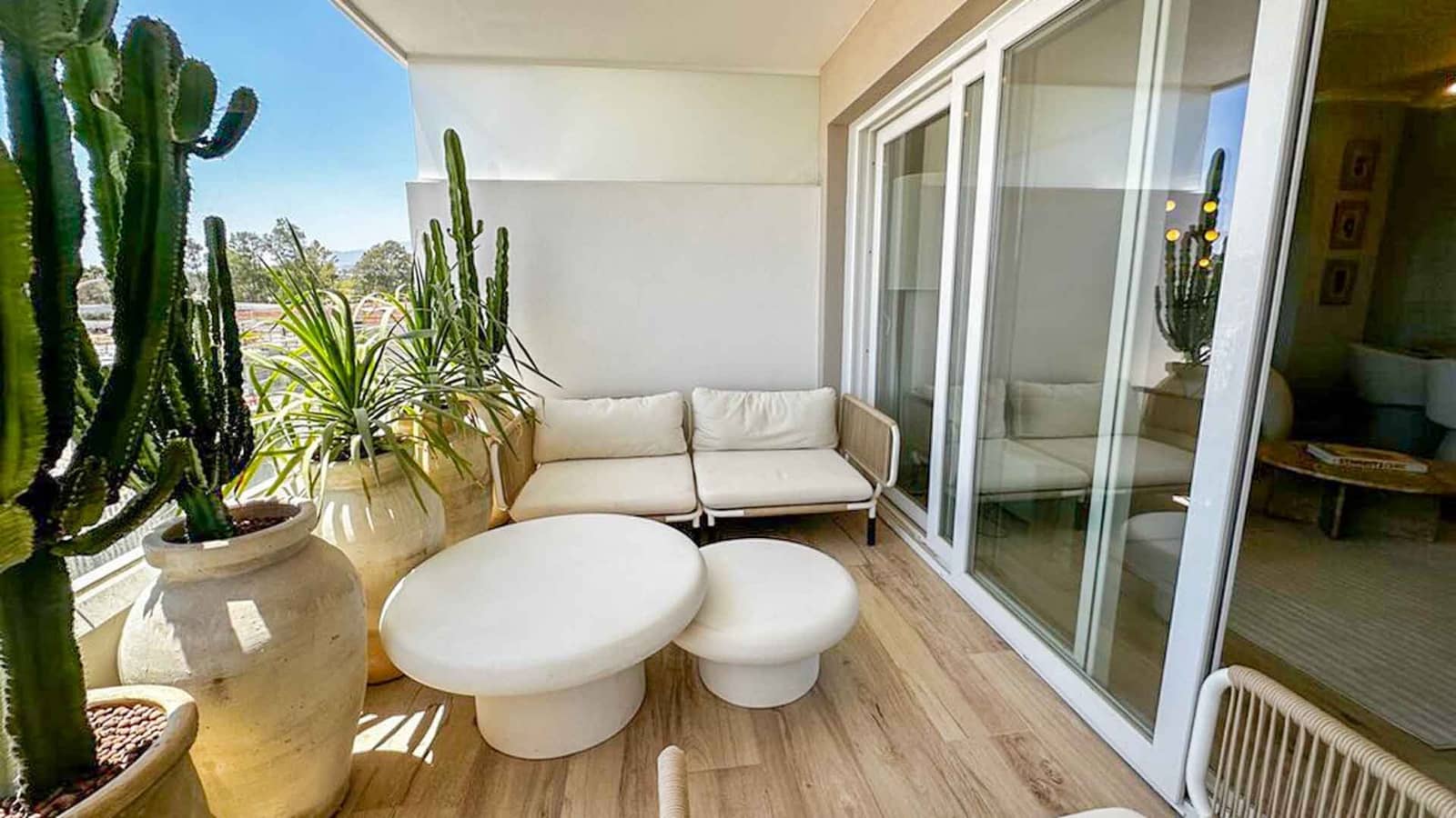 3 bedroom Apartment for sale in Nueva Andalucia with pool - € 515,000 (Ref: 10022222)