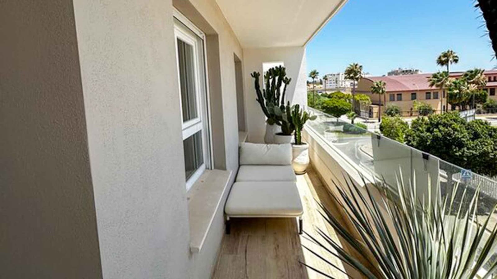 3 bedroom Apartment for sale in Nueva Andalucia with pool - € 515,000 (Ref: 10022222)