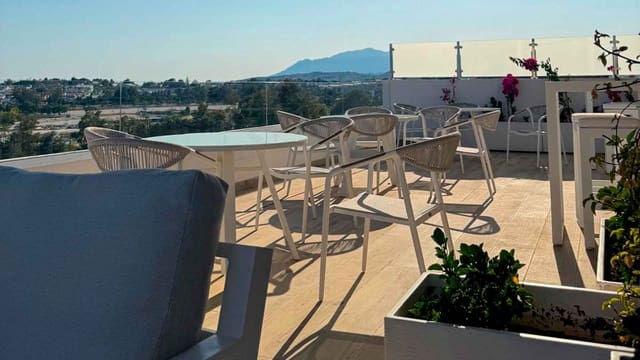 3 bedroom Apartment for sale in Nueva Andalucía Centro, Marbella with pool - € 515,000 (Ref: 10022222)