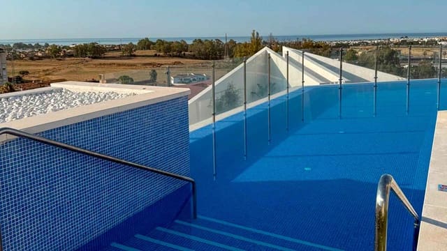 3 bedroom Apartment for sale in Nueva Andalucía Centro, Marbella with pool - € 515,000 (Ref: 10022222)