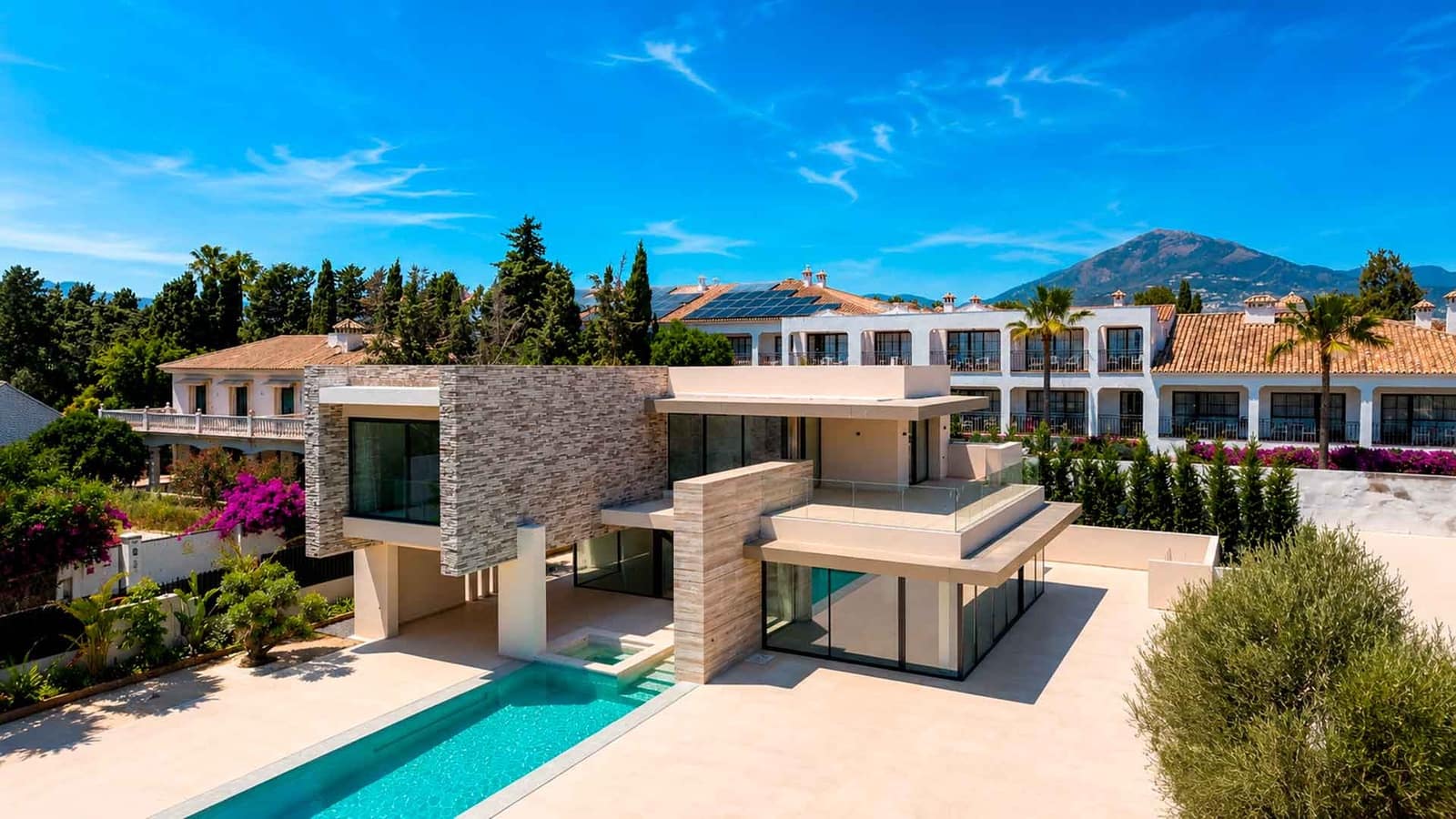 8 soveværelse Villa til salg i San Pedro de Alcantara med swimmingpool - € 5.900.000 (Ref: 10022223)