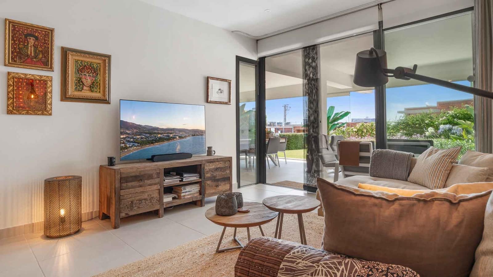 2 sovrum Lägenhet till salu i Estepona med pool - 495 000 € (Ref: 10023830)