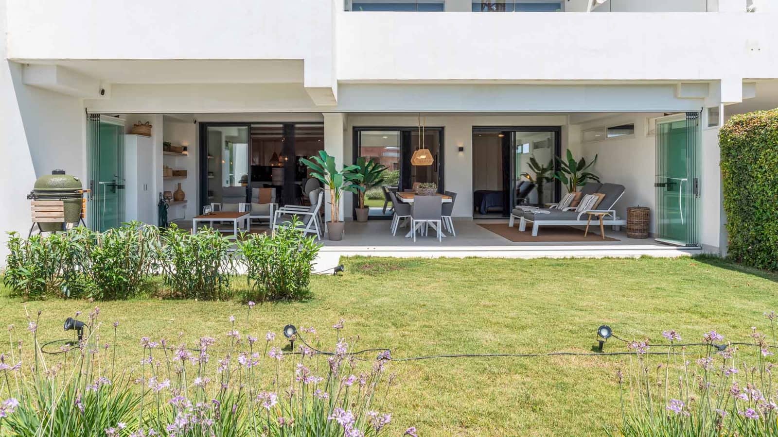 2 sovrum Lägenhet till salu i Estepona med pool - 495 000 € (Ref: 10023830)