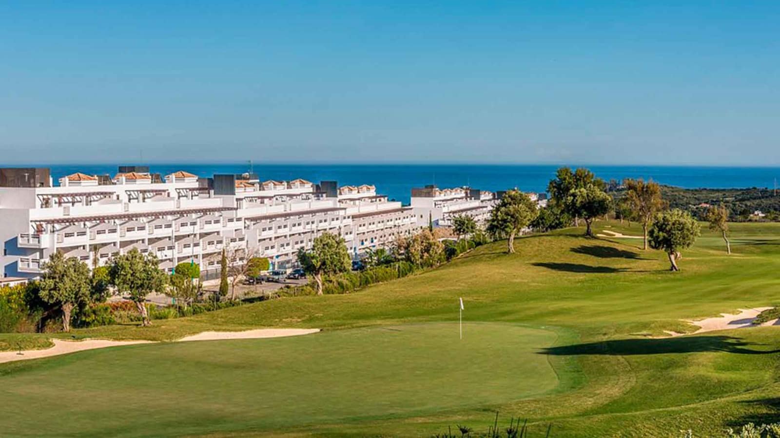 2 sovrum Lägenhet till salu i Estepona med pool - 495 000 € (Ref: 10023830)
