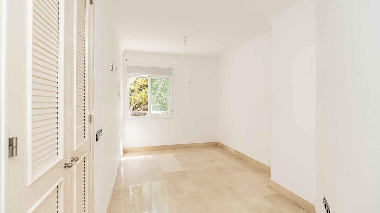 3 bedroom Apartment for sale in Golden Mile with pool - € 2,150,000 (Ref: 10027034)