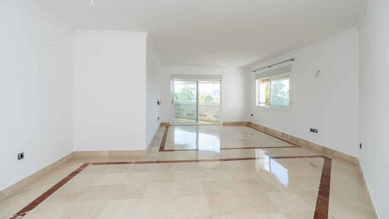 3 bedroom Apartment for sale in Golden Mile with pool - € 2,150,000 (Ref: 10027034)