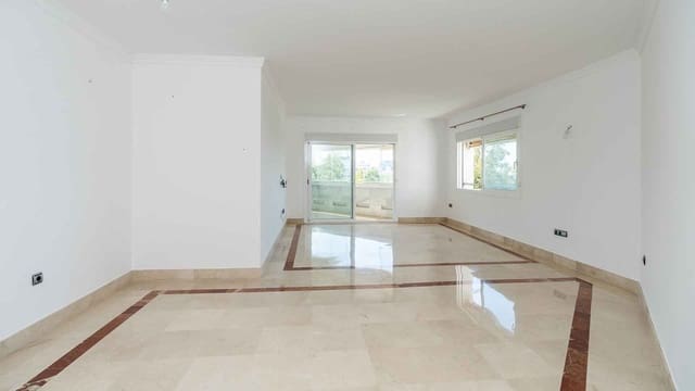3 bedroom Apartment for sale in Lomas De Marbella, Marbella with pool - € 2,150,000 (Ref: 10027034)