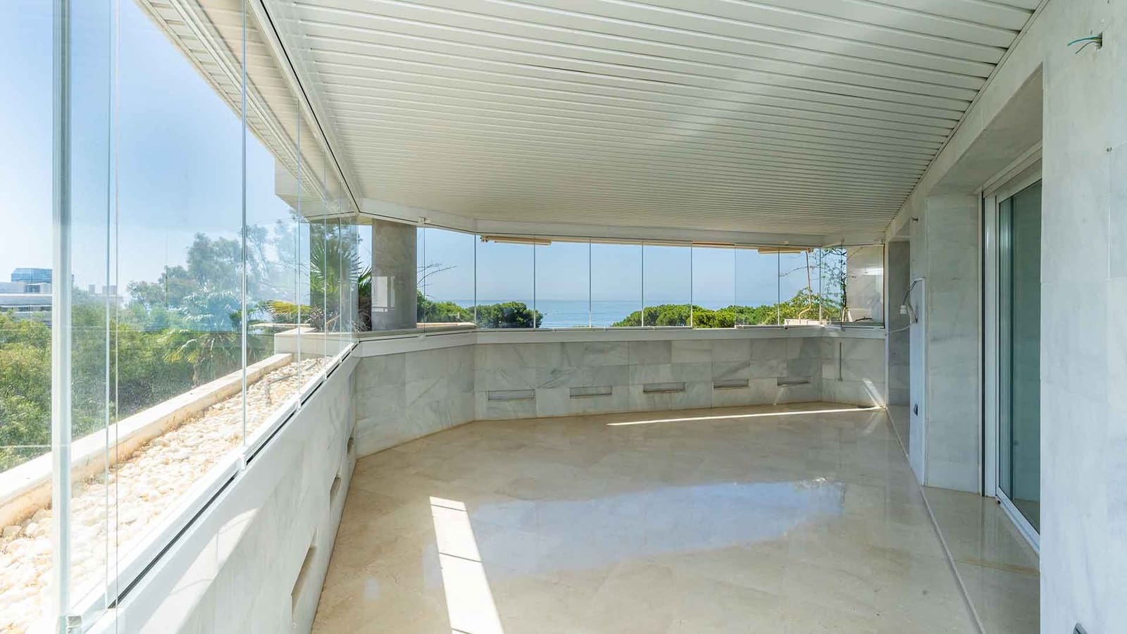 3 bedroom Apartment for sale in Golden Mile with pool - € 2,150,000 (Ref: 10027034)