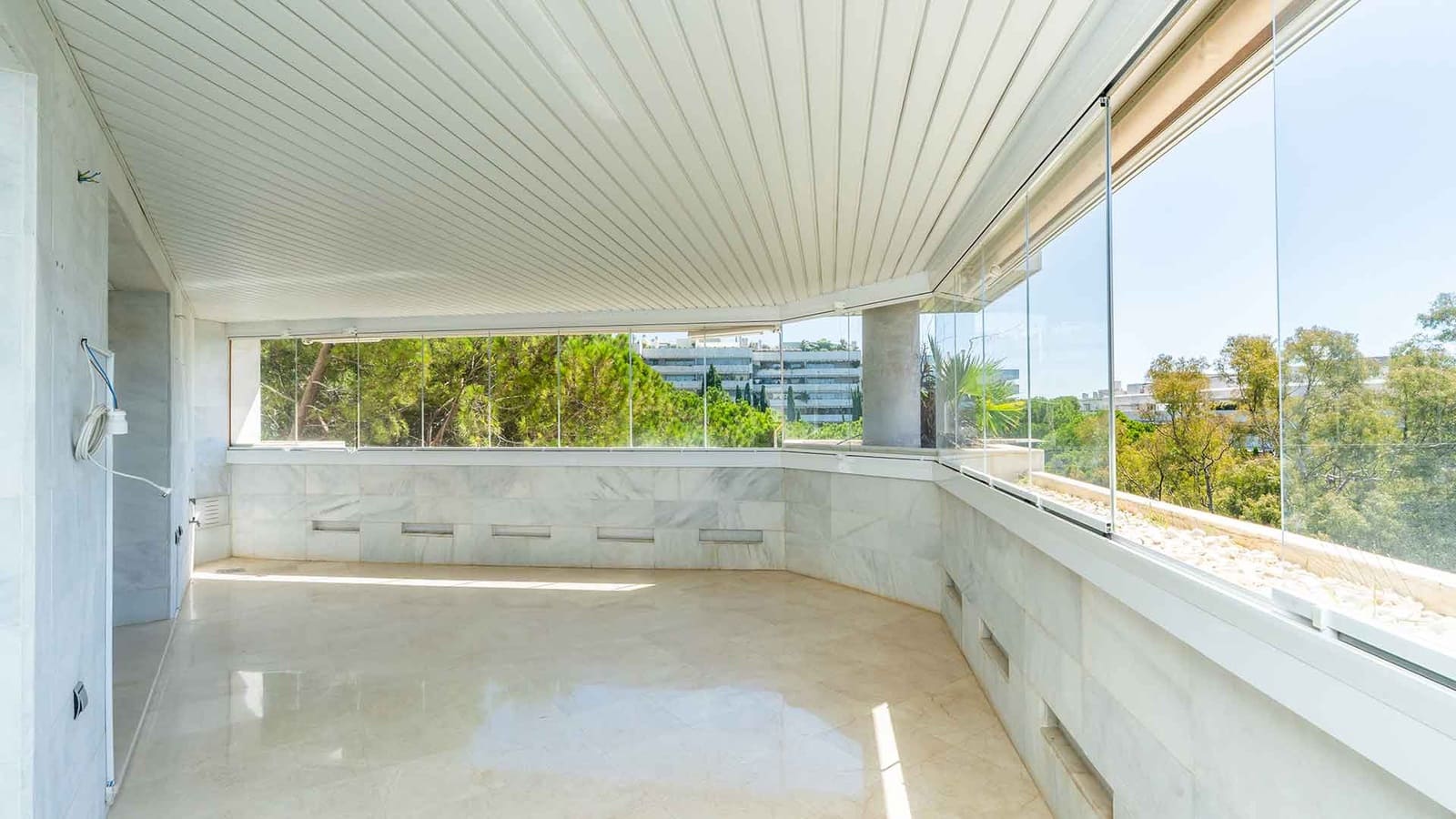 3 bedroom Apartment for sale in Golden Mile with pool - € 2,150,000 (Ref: 10027034)