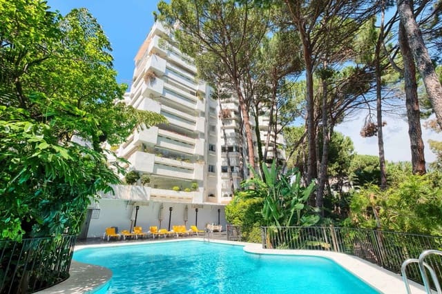 3 quarto Apartamento para venda em Lomas De Marbella, Marbella com piscina - 2 200 000 € (Ref: 10027035)